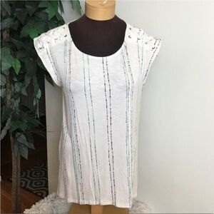 Apt 9 tank top with criss cross lace up on shoulder Woman’s size Medium